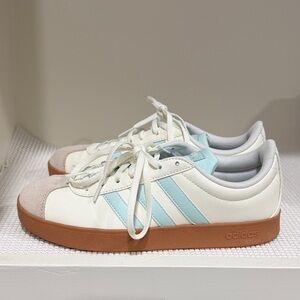 Adidas Cream and Light Blue Sneakers